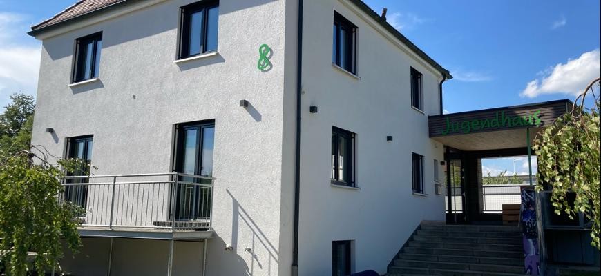 Außenansicht vom Jugendhaus der Stadt Dietenheim Außenansicht vom Jugendhaus der Stadt Dietenheim